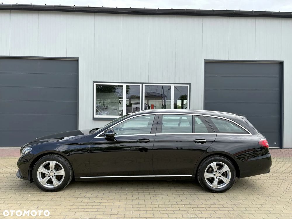 Mercedes-Benz Klasa E 220 d 9G-TRONIC Avantgarde - 2