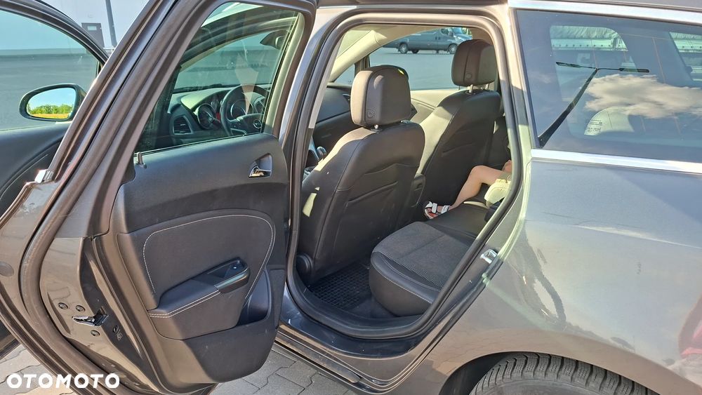 Opel Astra IV 1.4 T Sport - 8