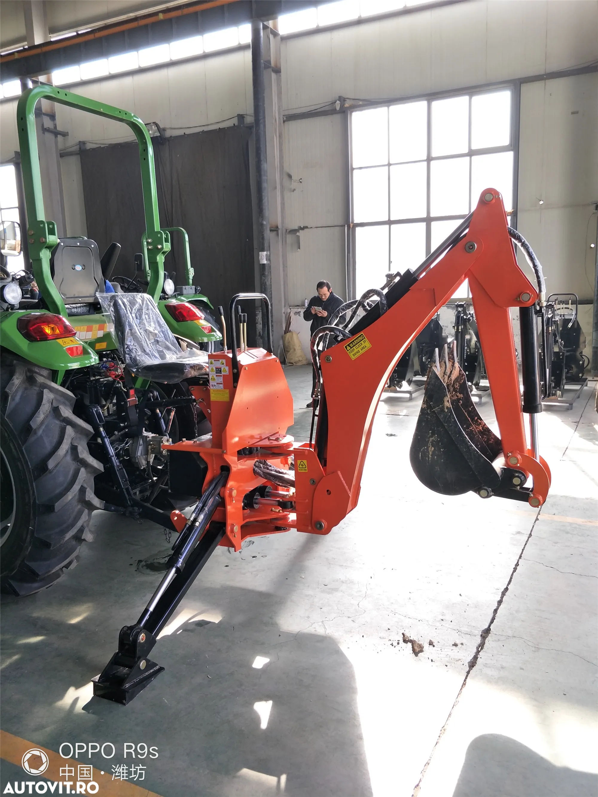 Retroexcavator pentru tractor LW-7 35-75 CP - 2