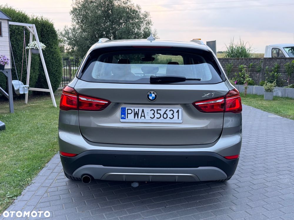 BMW X1 xDrive18d Sport Line - 15