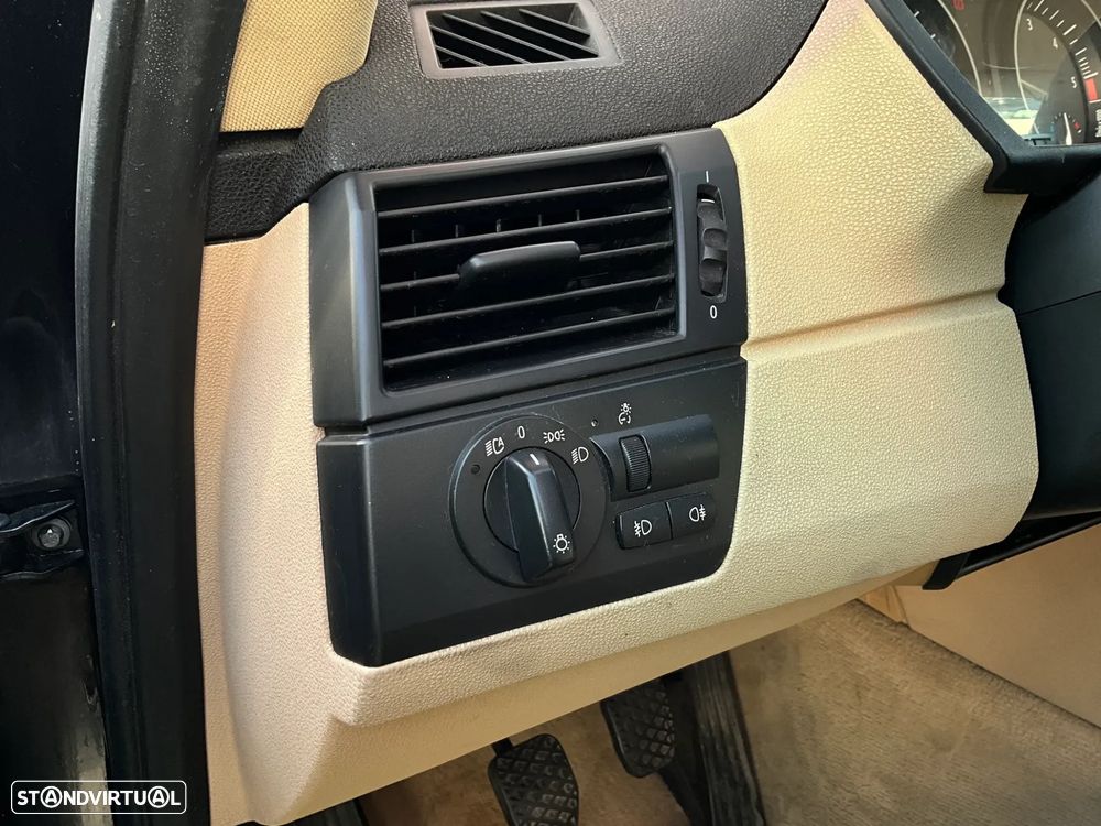 BMW X3 2.0d - 17