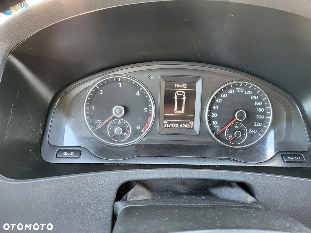 Volkswagen Multivan L1 BlueMotion - 32
