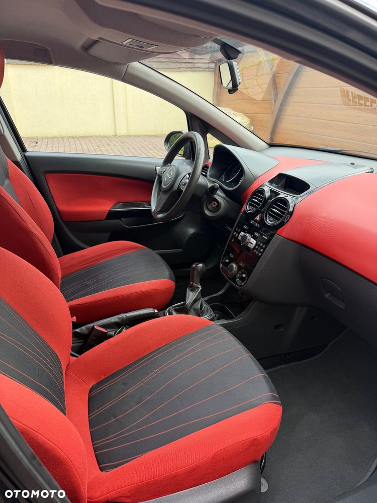 Opel Corsa 1.2 16V Color Edition - 9