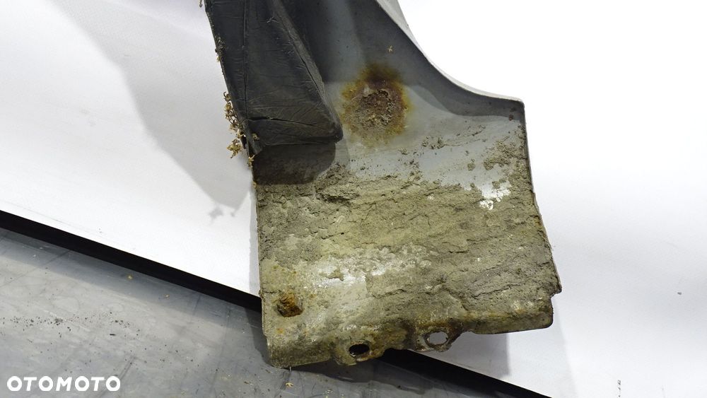 BŁOTNIK PRAWY PRZEDNI KIA CEED 9S - 17