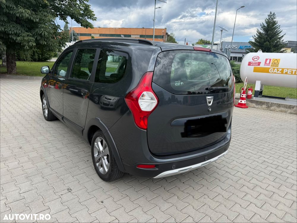Dacia Lodgy 1.2 TCe Stepway - 4