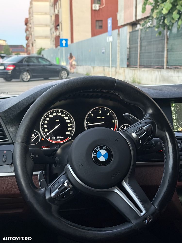 BMW Seria 5 525d xDrive - 3