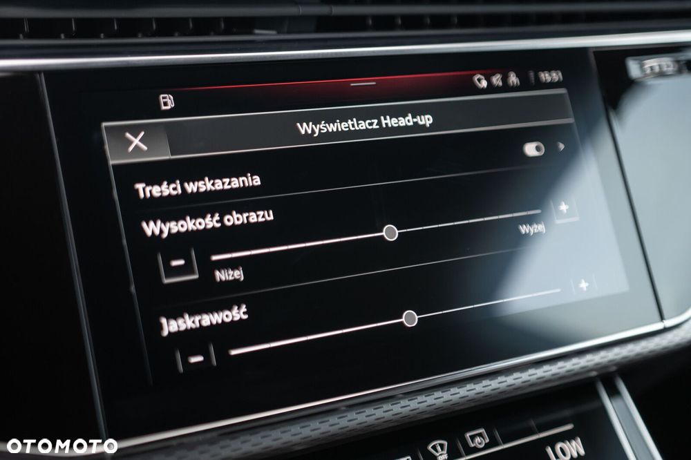 Audi Q8 - 32