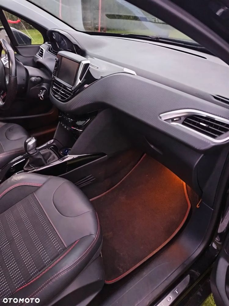 Peugeot 2008 PureTech 110 Stop&Start GT-Line Edition - 13