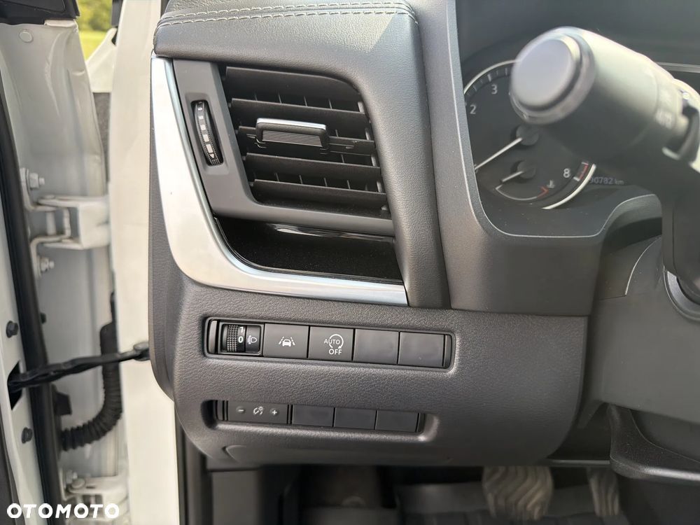 Nissan Qashqai 1.3 DIG-T mHEV N-Connecta Xtronic - 23