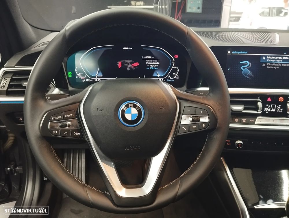 BMW 320 e Auto - 19