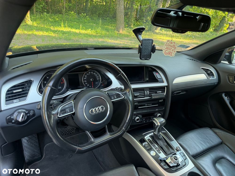 Audi A4 Limousine - 22