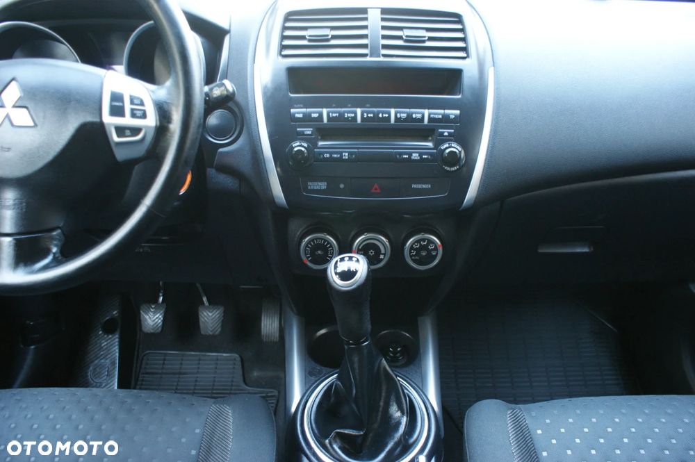 Mitsubishi ASX - 8