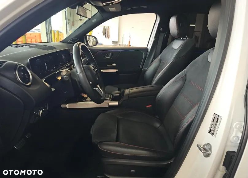 Mercedes-Benz GLB 250 4Matic 8G-DCT AMG Line - 7