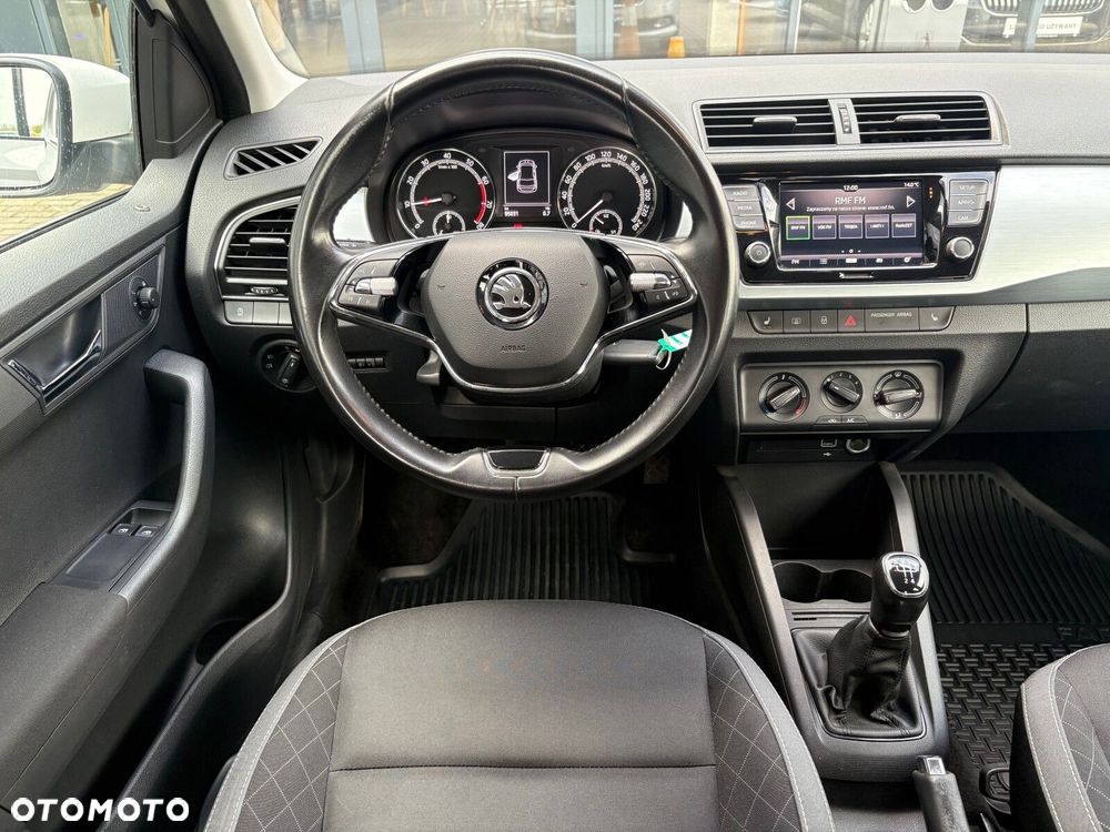 Skoda Fabia - 10