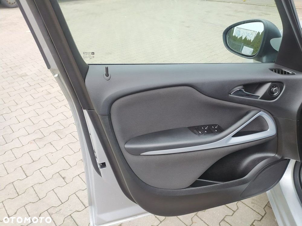 Opel Zafira Tourer 1.4 Turbo Edition - 18