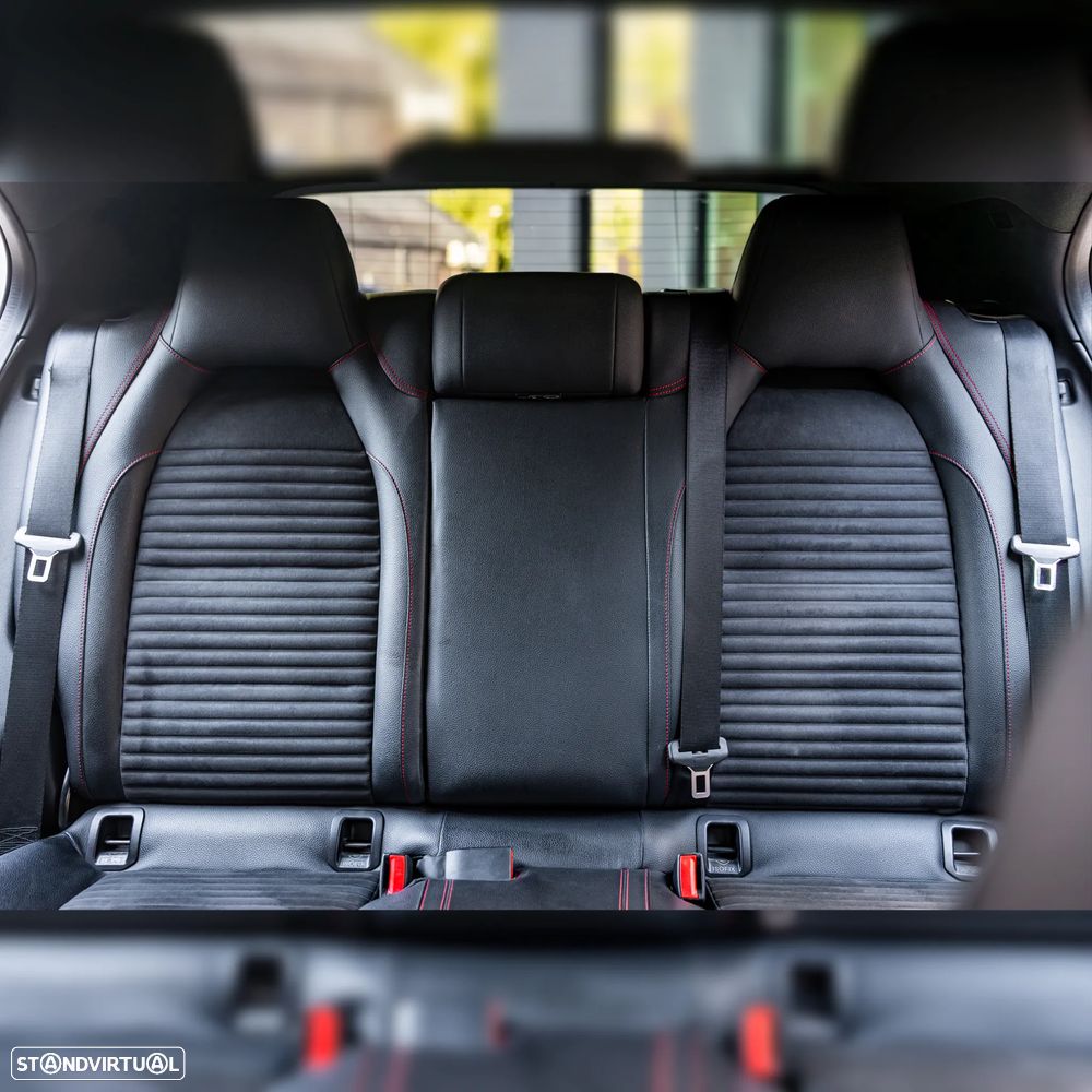 Mercedes-Benz A 180 d AMG Line - 10