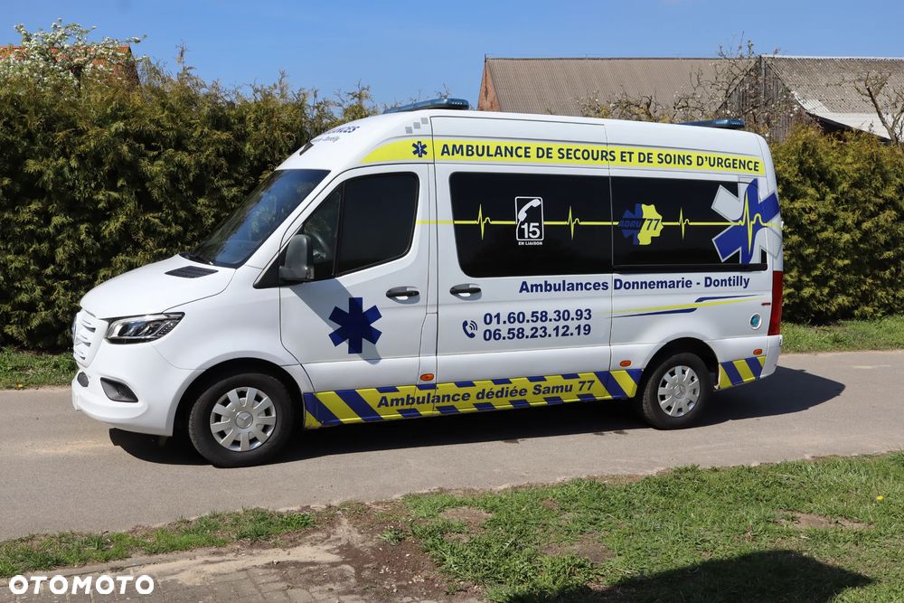 Mercedes-Benz Sprinter 319 - 1