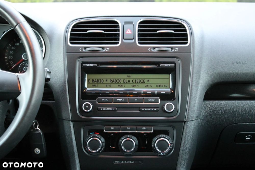 Volkswagen Golf - 31