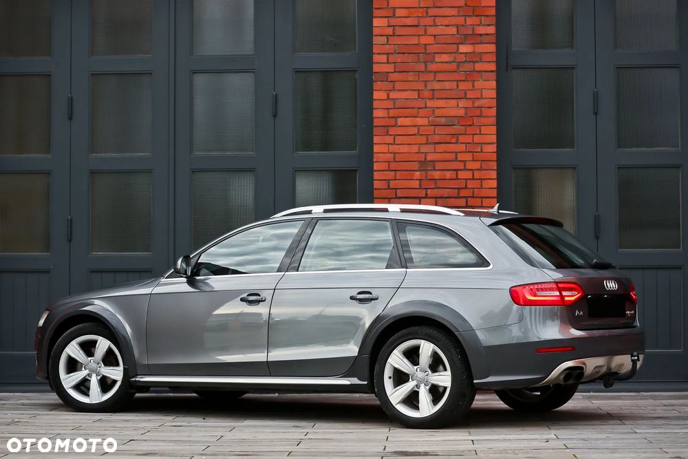 Audi A4 Allroad (clean diesel) 2.0 TDI DPF S tron - 12