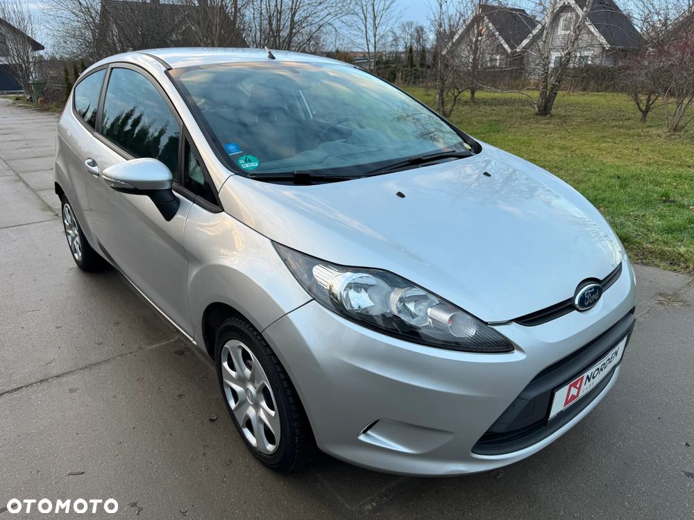 Ford Fiesta 1.25 Ambiente - 2