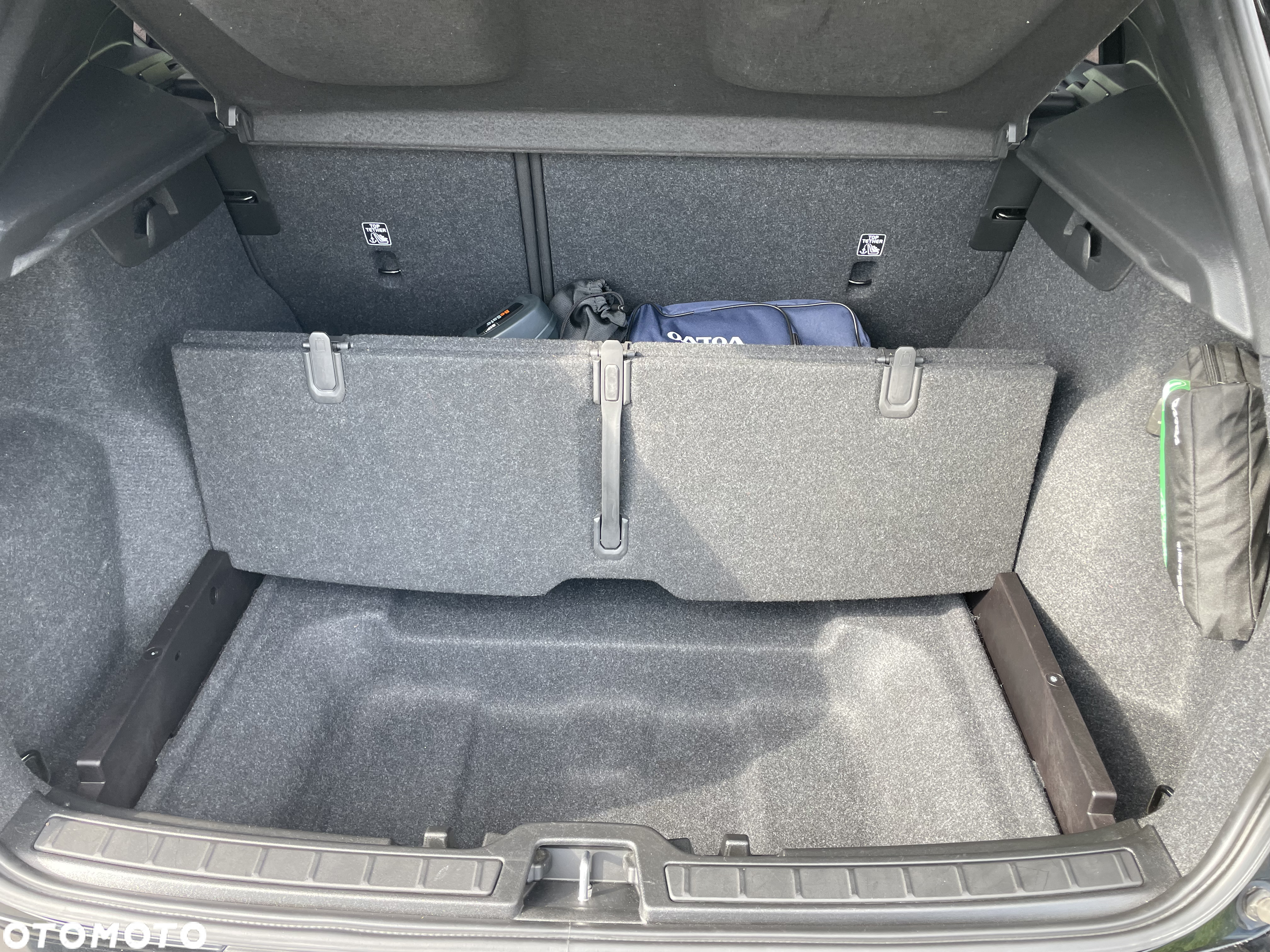 Volvo XC 40 T3 Momentum Core - 14
