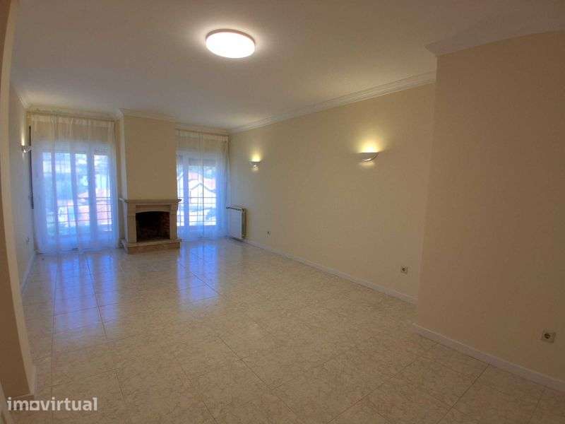 Apartamento T1+1 com Garagem Box Fechada em Alfena - Grande imagem: 3/12