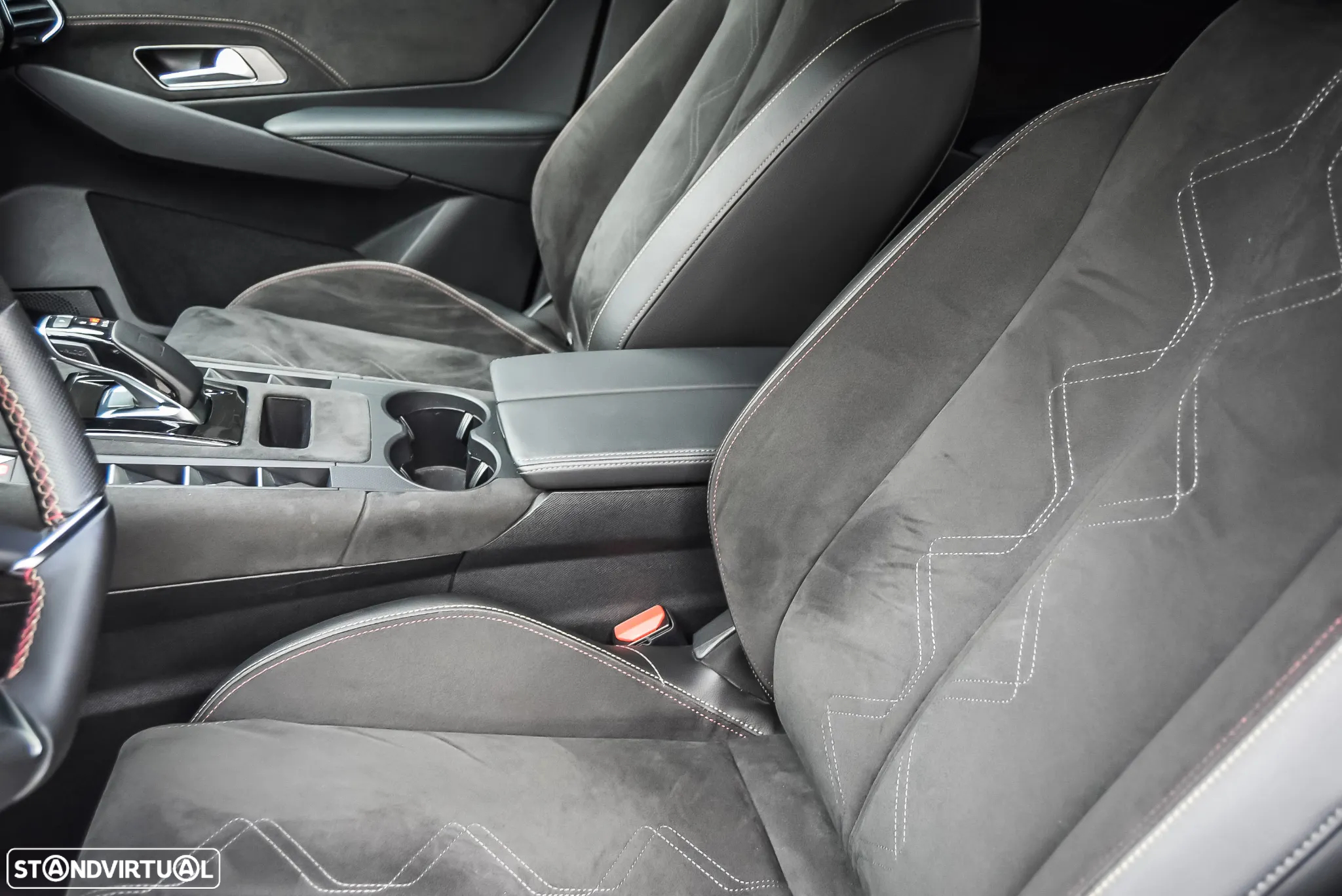 DS DS7 Crossback E-Tense Performance Line+ EAT8 - 12