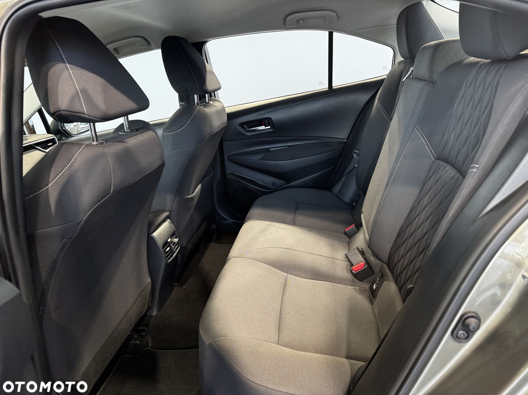 Toyota Corolla - 14