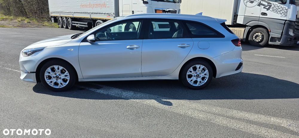 Kia Ceed 1.0 T-GDI ISG Dream-Team Edition - 10