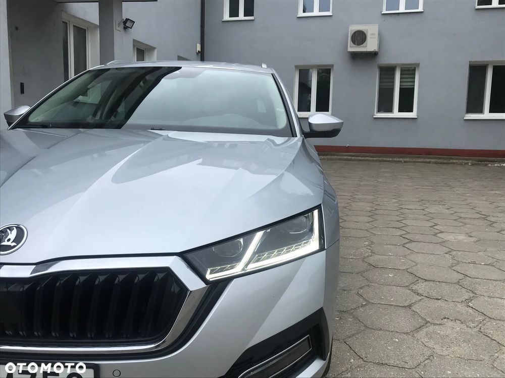 Skoda Octavia 2.0 TDI Style DSG - 6