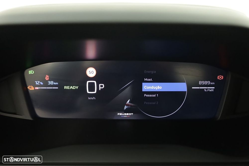 Peugeot e-2008 54 kWh Allure - 16