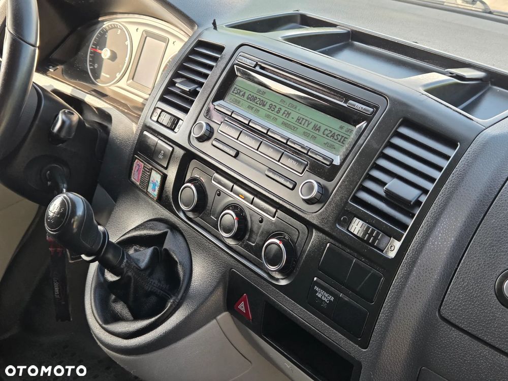 Volkswagen Transporter L2H1 - 12