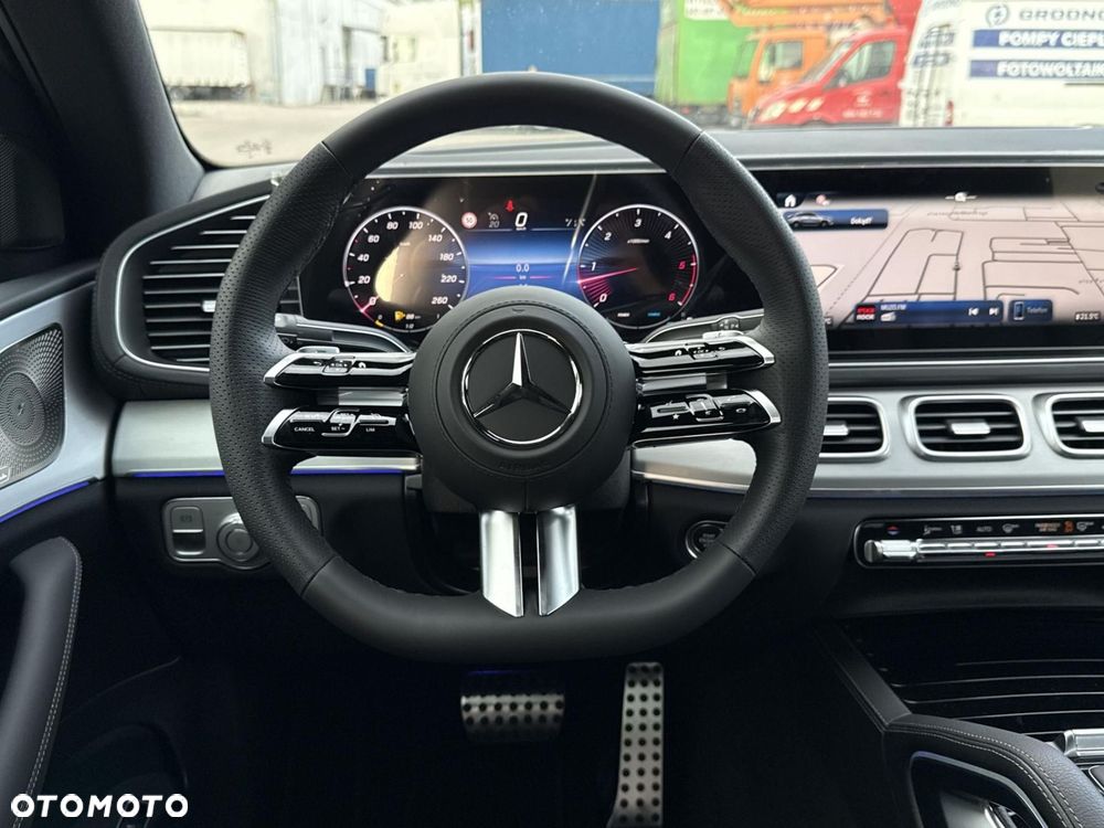 Mercedes-Benz GLE - 21