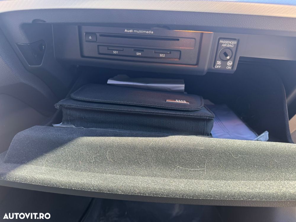 Audi A4 2.0 TDI S tronic quattro - 9