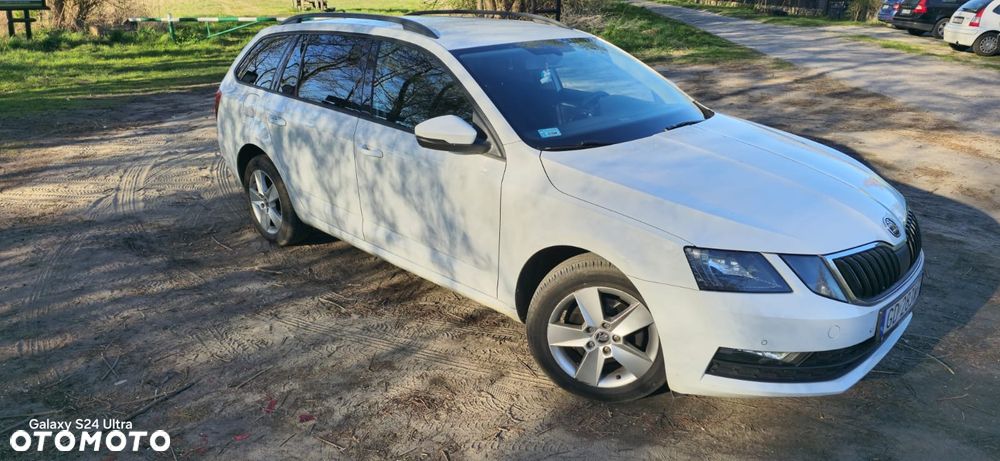 Skoda Octavia 1.5 TSI GPF ACT Clever DSG - 2