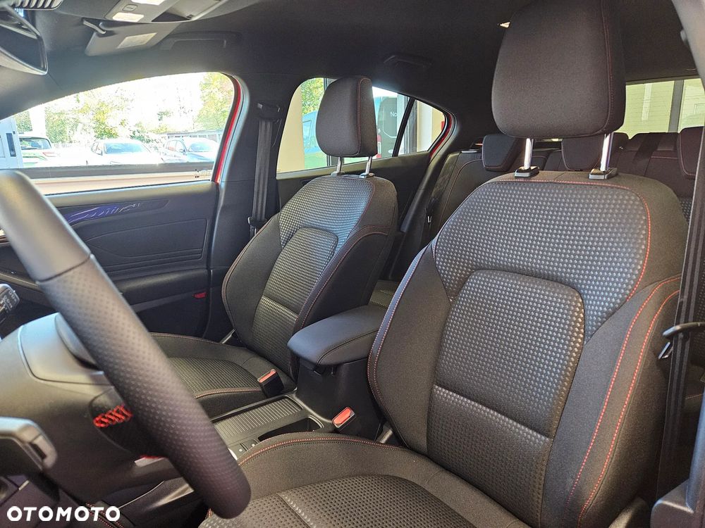 Ford Focus 1.0 EcoBoost mHEV ST-Line X - 14