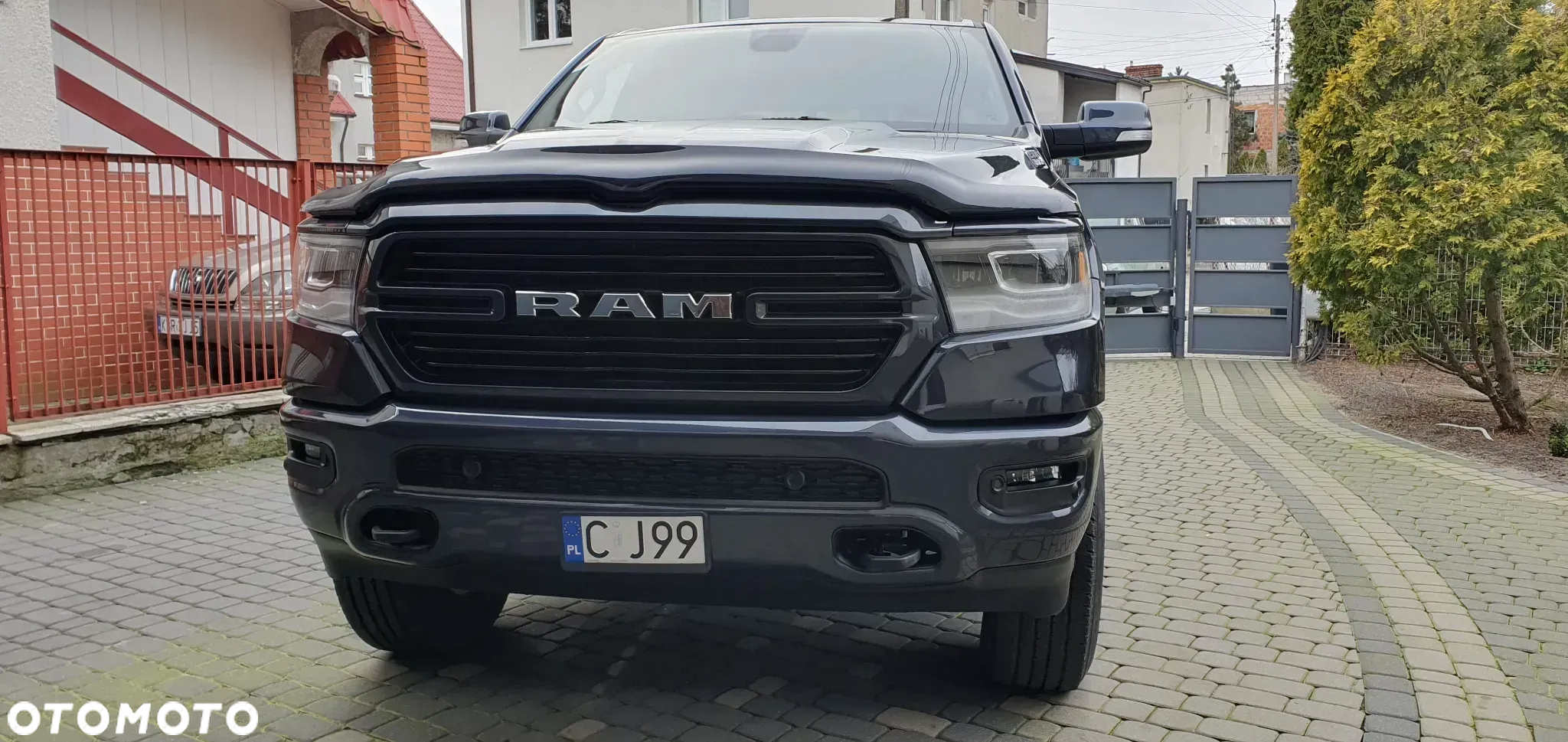 Dodge RAM 1500 5.7 4x4 - 12