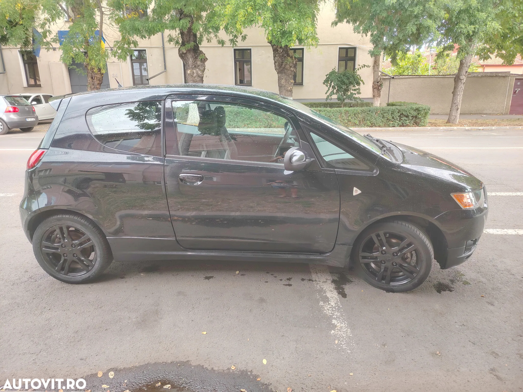 Mitsubishi Colt - 3