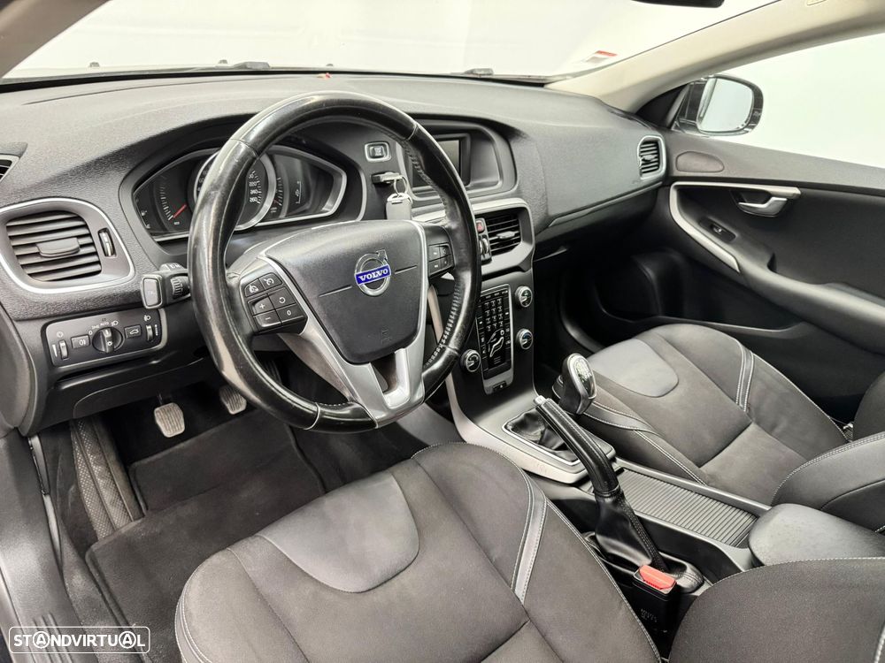 Volvo V40 1.6 D2 Momentum - 8