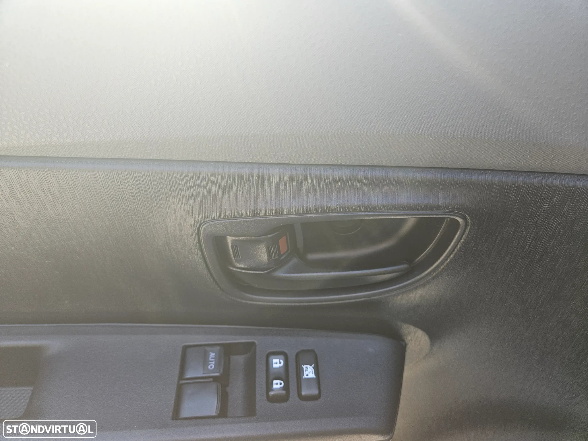 Toyota Yaris 1.0 VVT-i ACtive+AC - 24