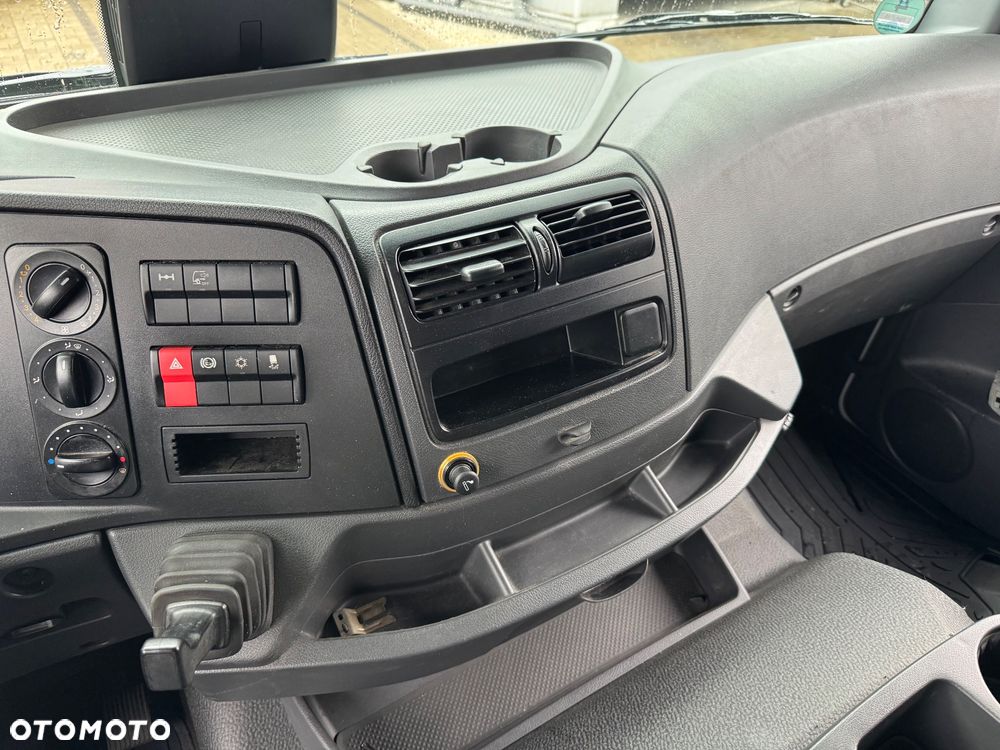 Mercedes-Benz ATEGO - 20