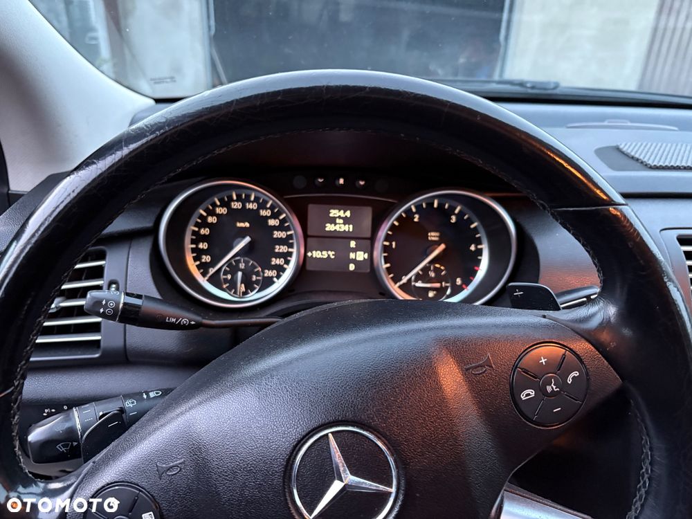 Mercedes-Benz Klasa R - 3