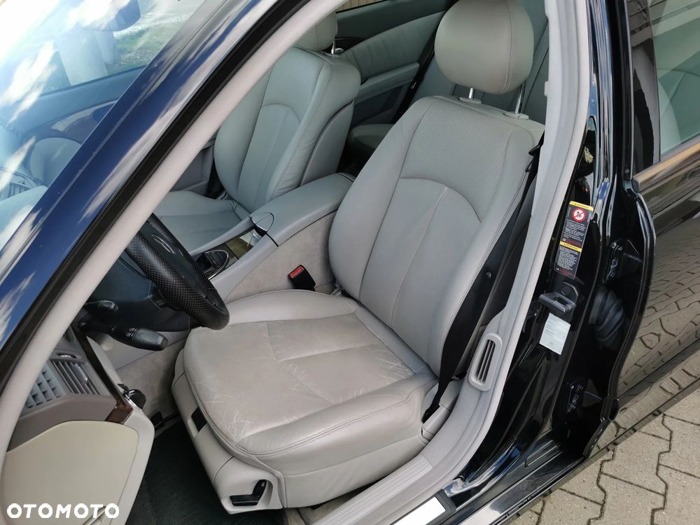 Mercedes-Benz Klasa E 240 Avantgarde - 9