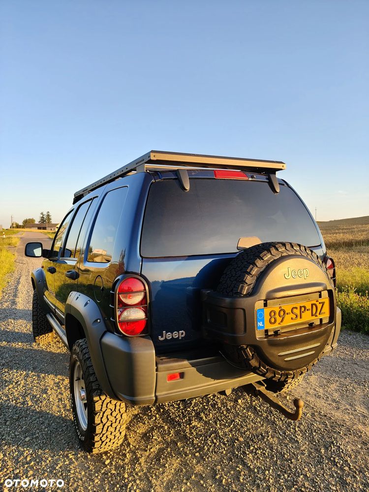 Jeep Cherokee - 11