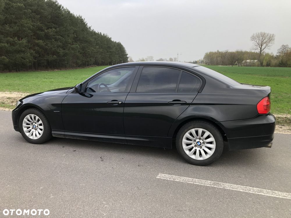 BMW Seria 3 2008 photo 3