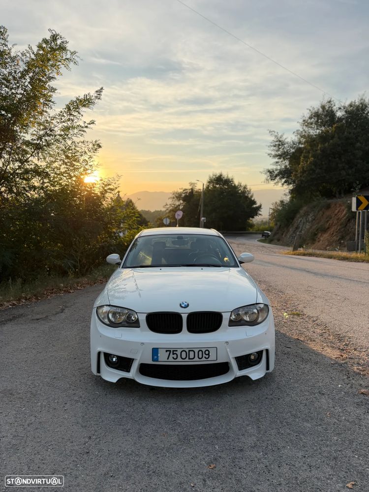 BMW 118 2013 photo 2