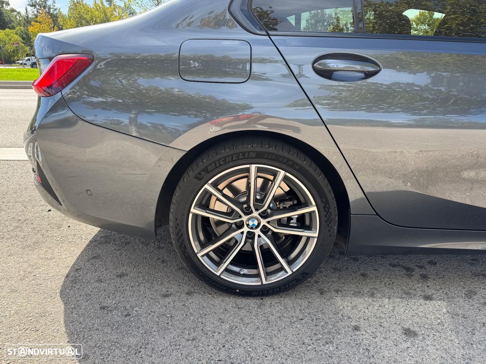 BMW 330 e Line Sport Auto - 7