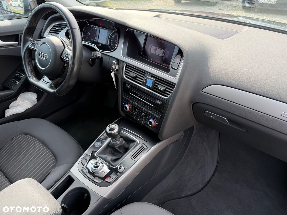 Audi A4 Avant 1.8 TFSI quattro Attraction - 40