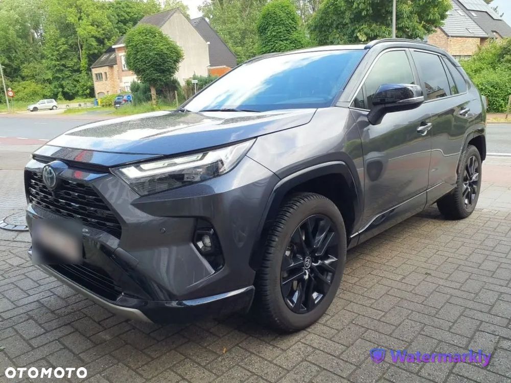 Toyota RAV4 - 1