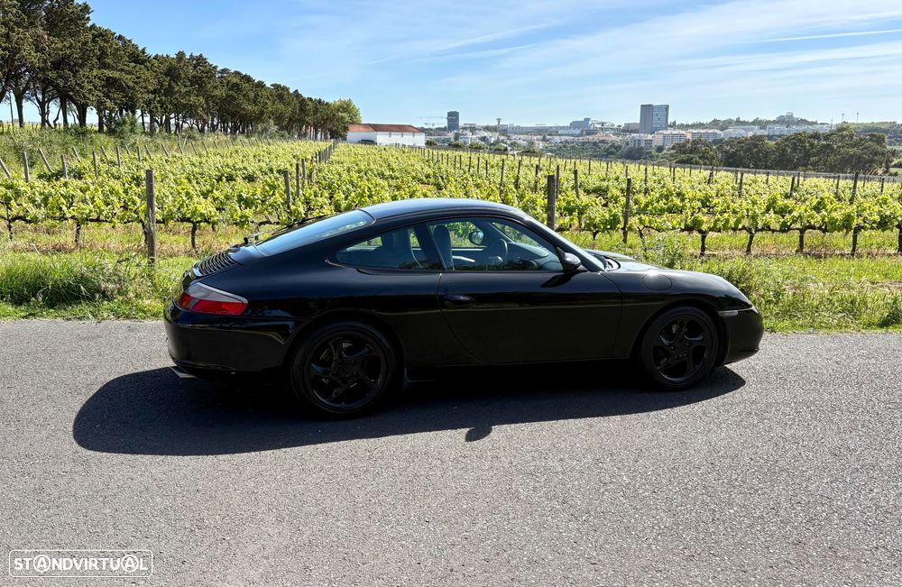 Porsche 911 (996) Carrera - 4